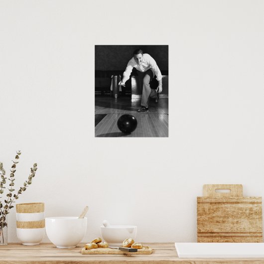 Man Bowling Poster (Küche)