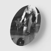 Man Bowling Runde Wanduhr (Winkel)