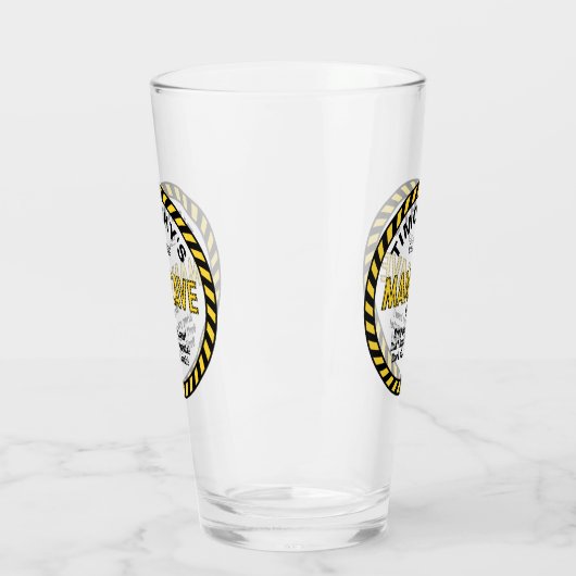 Man Höhle Schild Vorsicht Tape Pint Bierglas Glas (Links)