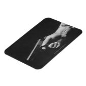 Man Holding Gun Magnet (Linke Seite)