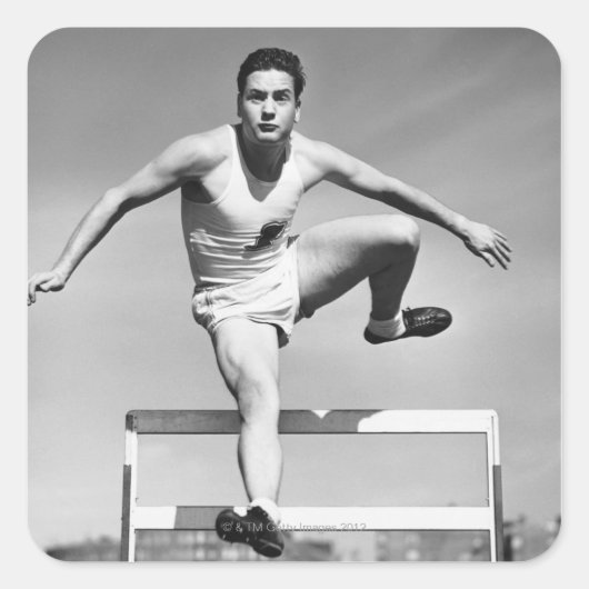 Man Hurdling Quadratischer Aufkleber (Vorderseite)