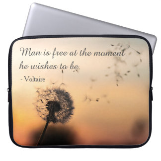 Man is Free Voltaire Quote Dandelion Laptopschutzhülle