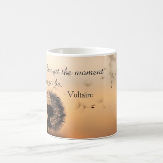 Man is Free Voltaire Quote Kaffeetasse (Mittel)