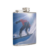 Man springt von einer großen Ecke auf einem Snowbo Flachmann (Rechts)