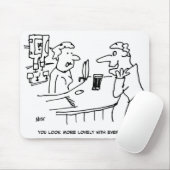 Man versucht Flatter Barmaid zu bringen Mousepad (Mit Mouse)