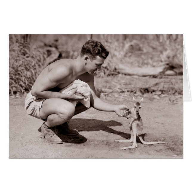 Man with Baby Kangaroo (Vorderseite (Horizontal))