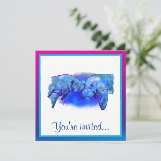 Manatees Happy Birthday Einladung (Stehend Vorderseite)