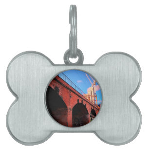 Manchester, Zugbrücke Tiermarke