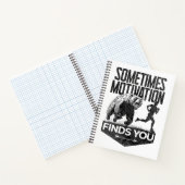 Manchmal findet Motivation einen lustigen Laufmoti Notizblock (Innenseite)