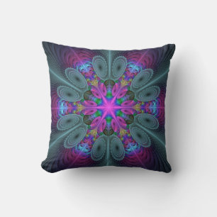 Mandala aus der Mitte Farbige Fraktalkunst mit Ros Kissen