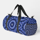 Mandala Blue Lila Pattern Monogram Duffle Bag (Rechte Ecke)