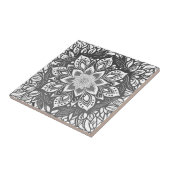 Mandala-Blume in Schwarzweiß Fliese (Seite)