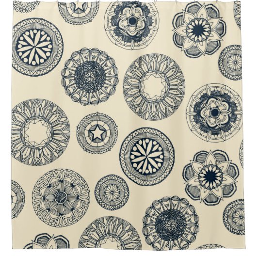 Mandala Cirque-Creme Duschvorhang (Vorderseite)