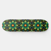 Mandala Green und Yellow Floral Geometric Pattern Skateboard (Horizontal)