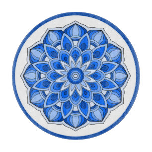 Mandala in blau schneidebrett