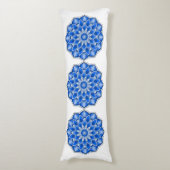 Mandala in blau seitenschläferkissen (Vorderseite Vertikal)