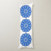 Mandala in blau seitenschläferkissen (Rückseite (Vertikal))