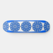 Mandala in blau skateboard (Horizontal)