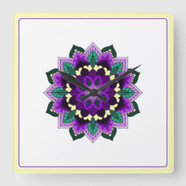 Mandala in lila quadratische wanduhr