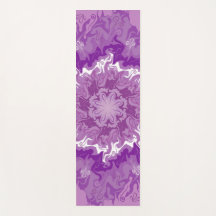 Mandala in mehreren lila Farbtönen