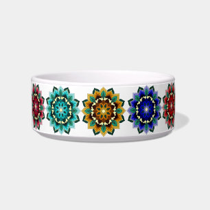 Mandala in verschiedenen Farben Napf