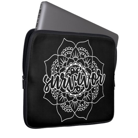 Mandala - Krebsüberlebung in Weiß Laptopschutzhülle (Vorne Rechts)