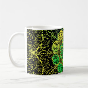 Mandala-Kunst: Grün-gelbes Detail. Kaffeetasse