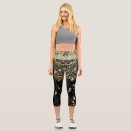 Mandala mit Gold Stars auf schwarz bezaubern Capri Leggings