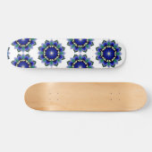 Mandala Muster 02 in dunkelblau Skateboard (Horizontal)
