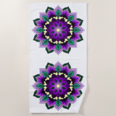 Mandala Muster 02 in lila Strandtuch (Vorderseite)