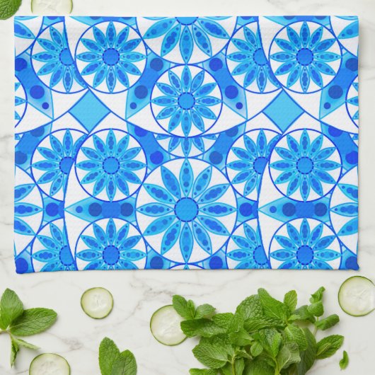 Mandala Muster, Cobalt Blau, Türkis und Weiß Geschirrtuch (Gefaltet)