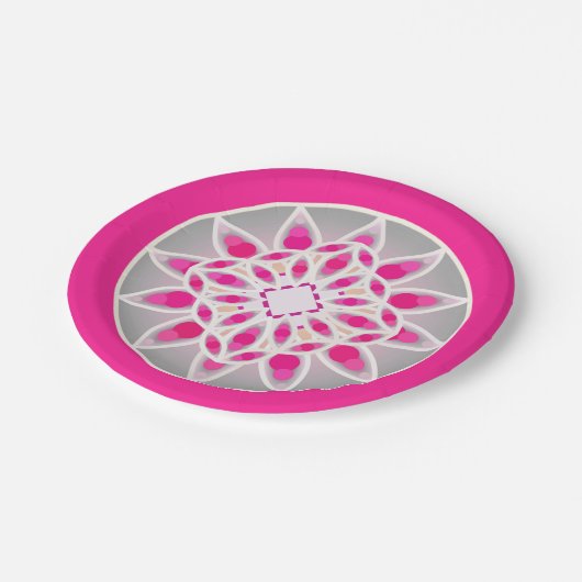 Mandala-Muster in fuchsienrosa, weiß und grau Pappteller (Schrägansicht)