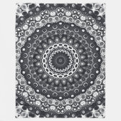 Mandala-Muster in Schwarzweiß Fleecedecke (Vorderseite)