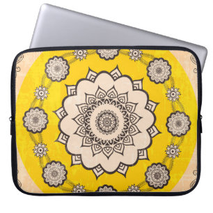 Mandala-Ornament: Ethnisches Design. Laptopschutzhülle