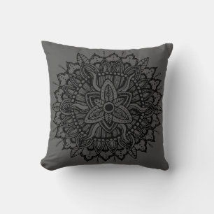 Mandala Ornament Throw Kissen