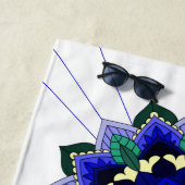 Mandala Pattern 02 in dunkelblau Strandtuch (Beispiel)