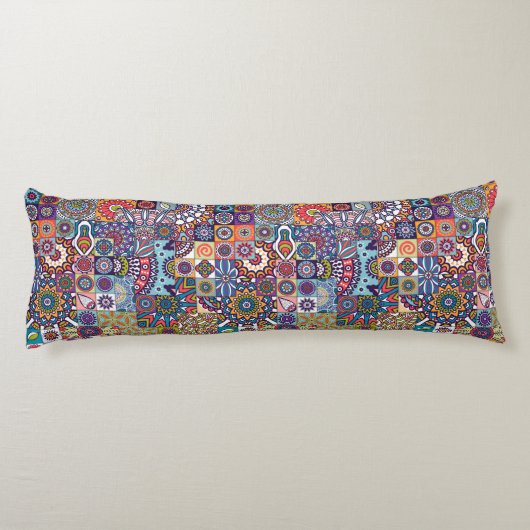 Mandala Pattern Seitenschläferkissen (Rückseite)