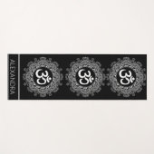 Mandala Schwarz-weiß Om Symbolname Personalisiert Yogamatte (Vorderseite (Horizontal))