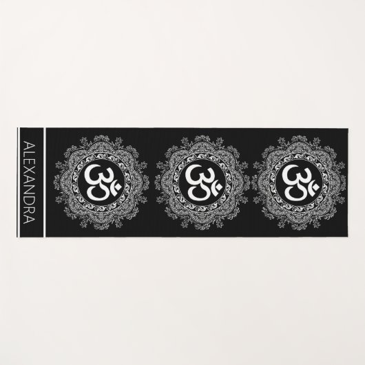 Mandala Schwarz-weiß Om Symbolname Personalisiert Yogamatte (Vorderseite (Horizontal))