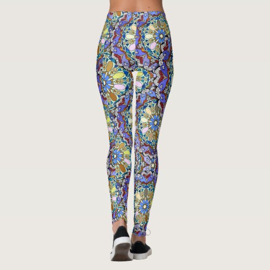 Mandala Style Doodle Art Layers Leggings (Rückseite)