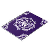 Mandalas auf Lila Notizblock (Linke Seite)