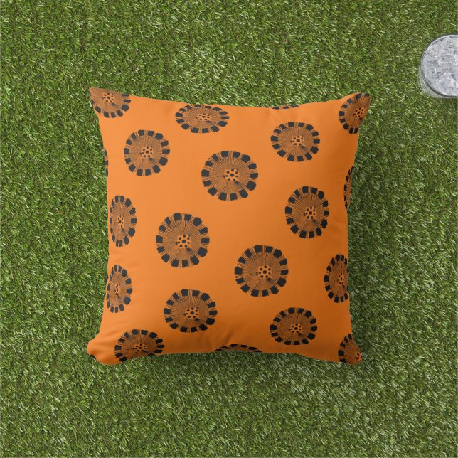 Mandarin Dreams Orange und Black Pattern Kissen (Golfball-Marker)