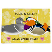 Mandarin Ducks Lovebirds Jubiläum Große Geschenktüte (Vorderseite)