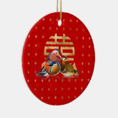 Mandarin Enten und doppeltes Glück auf rot Keramik Ornament (Rechts)