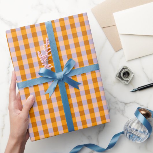 Mandarine und Lavendel-Gingham-Karo Geschenkpapier (Schenken)