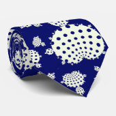 Mandelbrot, blau-weißer Polka-Punkt Krawatte (Gerollt)