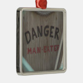 ManEater Ornament Aus Metall (Rechts)