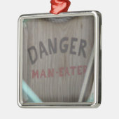 ManEater Ornament Aus Metall (Links)