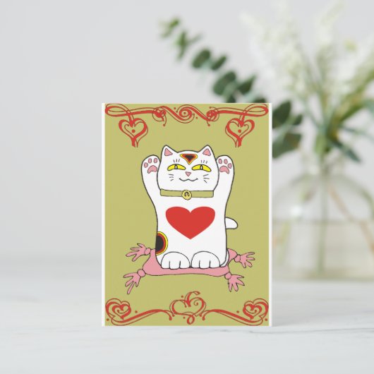 Maneki Neko Calico Katze mit Herz Postkarte (Stehend Vorderseite)