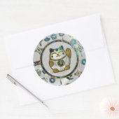 Maneki Neko Lucky Katze auf Perle und Abalone Runder Aufkleber (Umschlag)